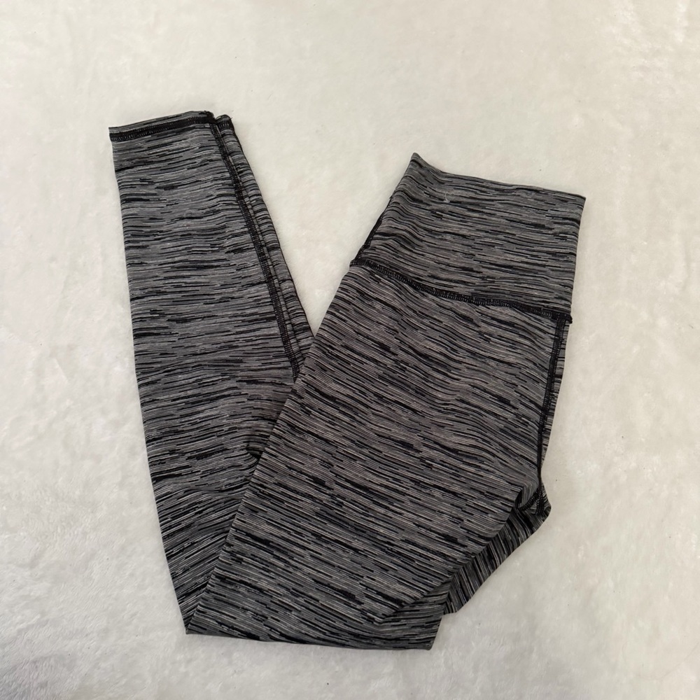 Aerie Chill Play Move Striped Leggings size Medium
